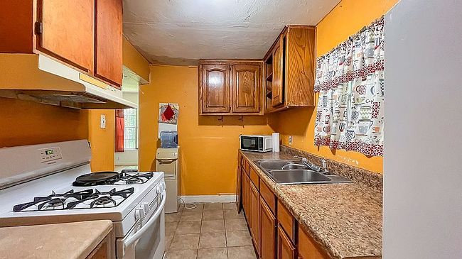 Photo of 3237 Hanger Ave, Fort Worth, TX