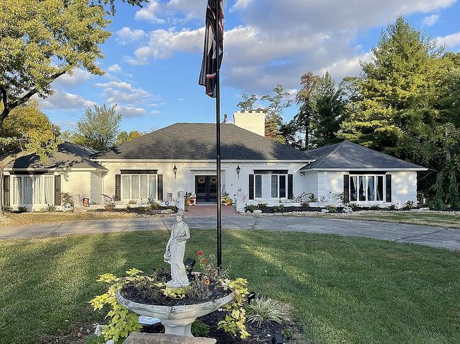 Photo of 123 Fairway Dr