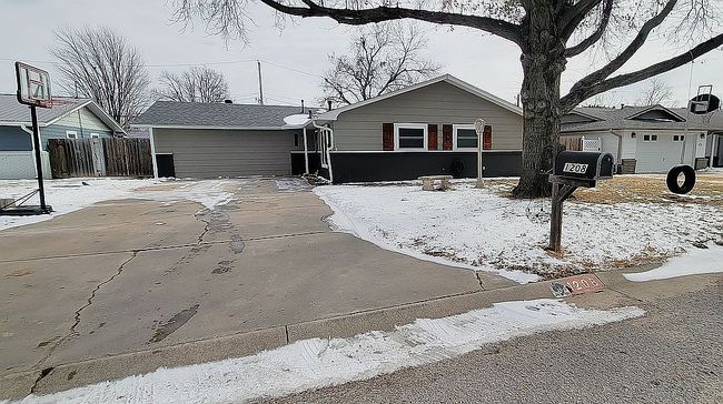 Image of 1208 N 6th St
