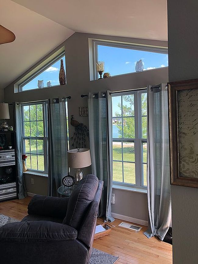 Image of 1043 Creekside Dr