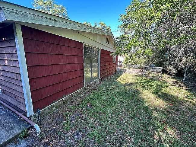 Image of 720 N 79th Ave