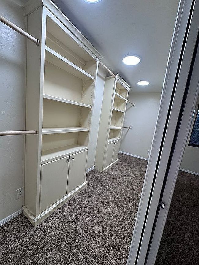 Image of 4149 E Oxford Dr
