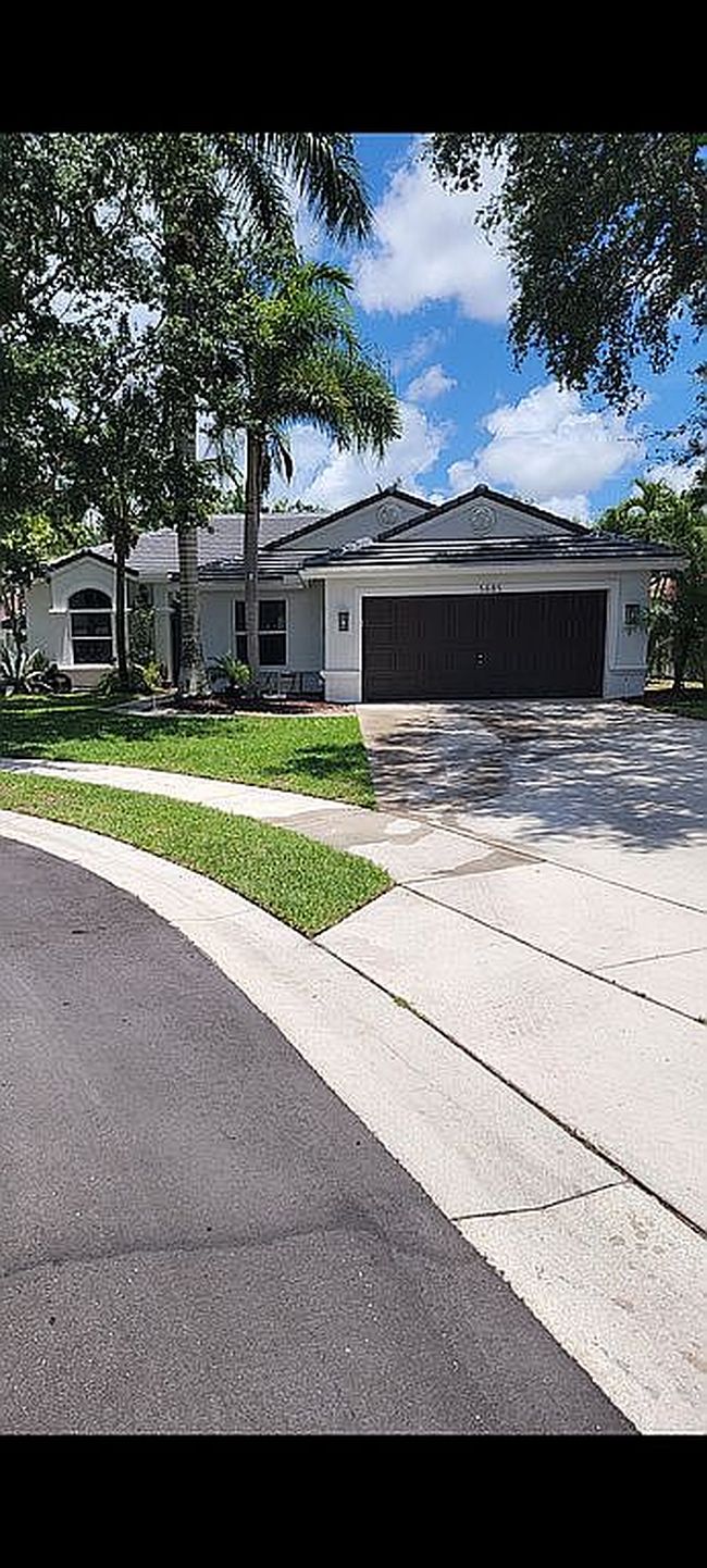 Photo of 5685 Muirfield Village Cir, Lake Worth, FL