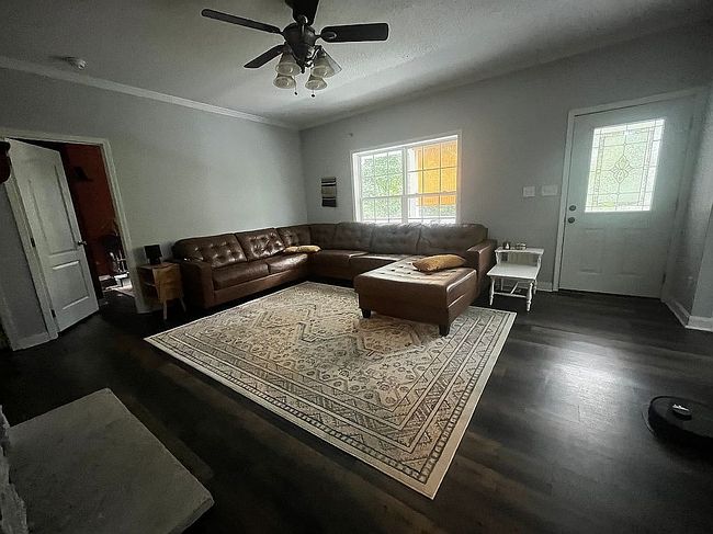 Image of 138 Elm St