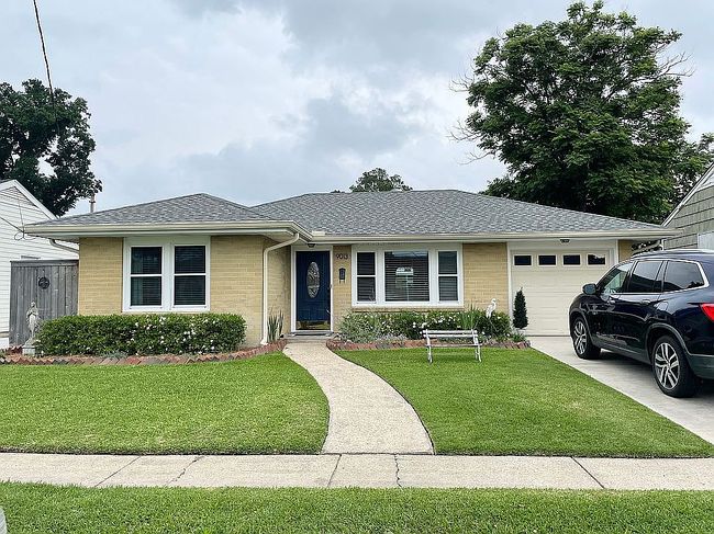 Image of 9013 Rensu Dr