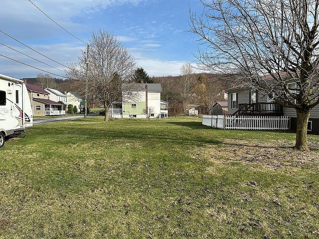 Image of 128 Adams St