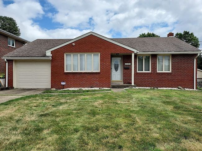 Photo of 824 Elmer St, Ambridge, PA