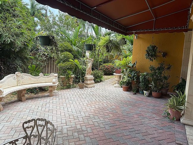 Photo of 14980 Sw 15th Ln, Miami, FL