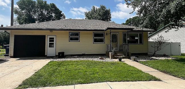 Preview of property located at 13 W 5th St