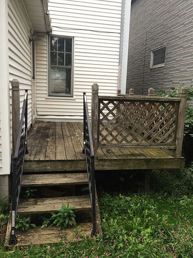 Photo of 824 Pennsylvania Ave, Erie, PA