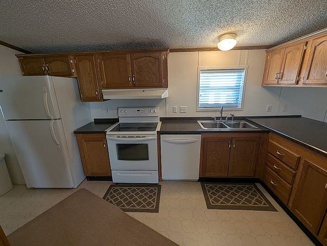 Image of 206 Kerria Ln