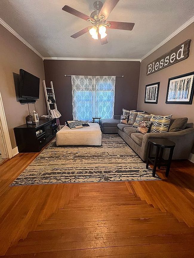 Image of 120 N 6th St