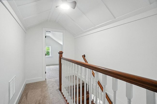 Image of 179 S Howard St