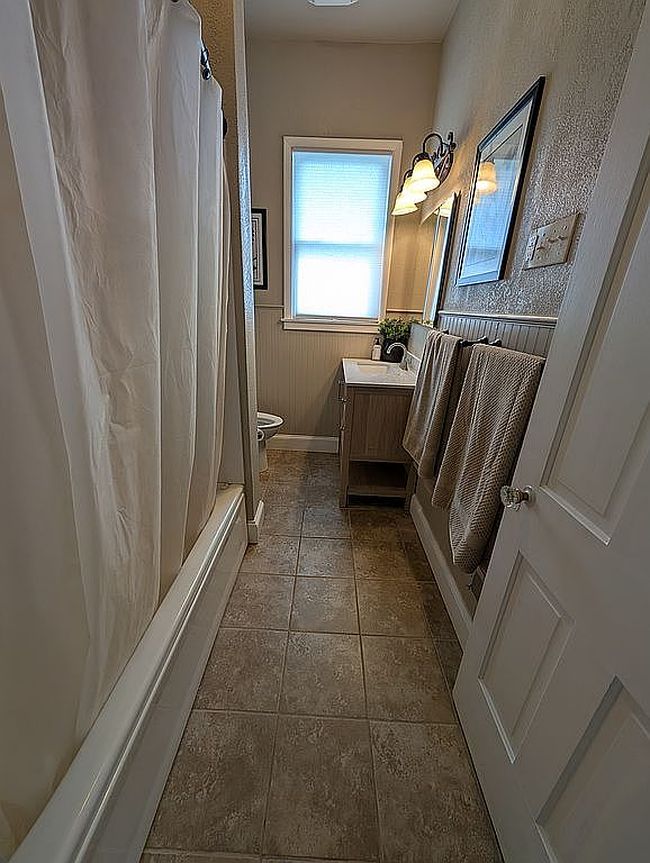 Photo of 102 Lovejoy Ave, Circleville, KS
