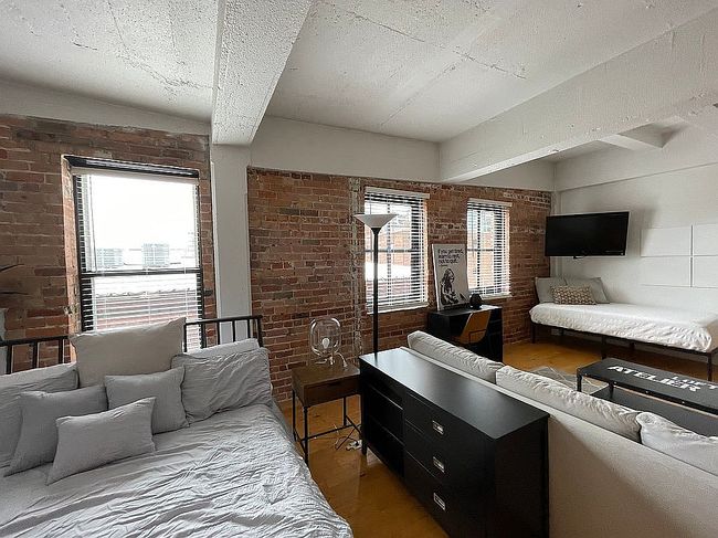Image of 112 W Washington Blvd Apt 434