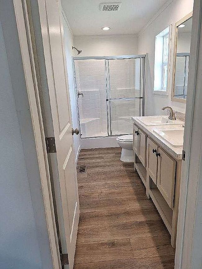 Image of 527 W Main St