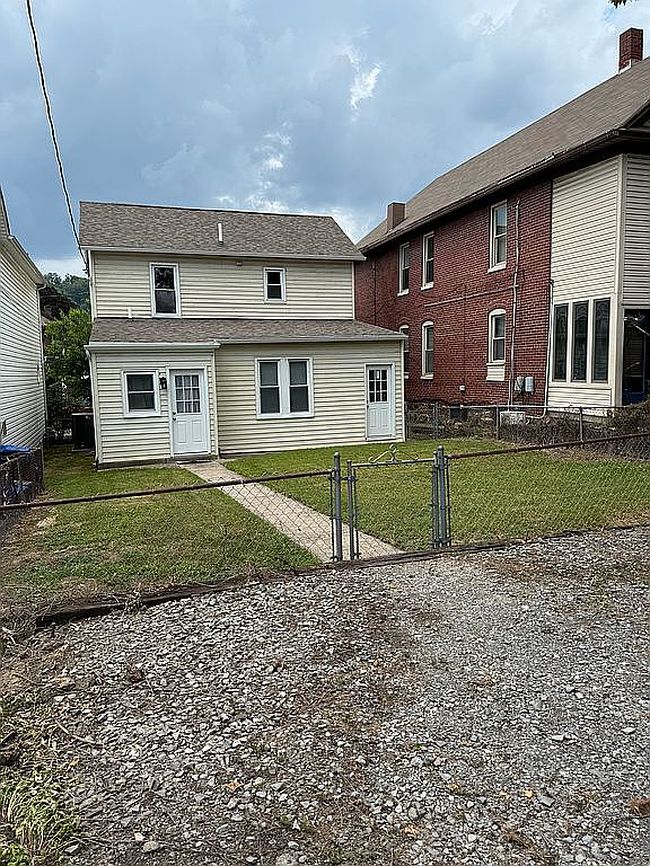 Photo of 118 Oak St, Cumberland, MD