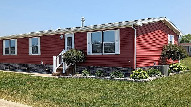 Photo of 4413 Hurontario Trl, Niagara Falls, NY