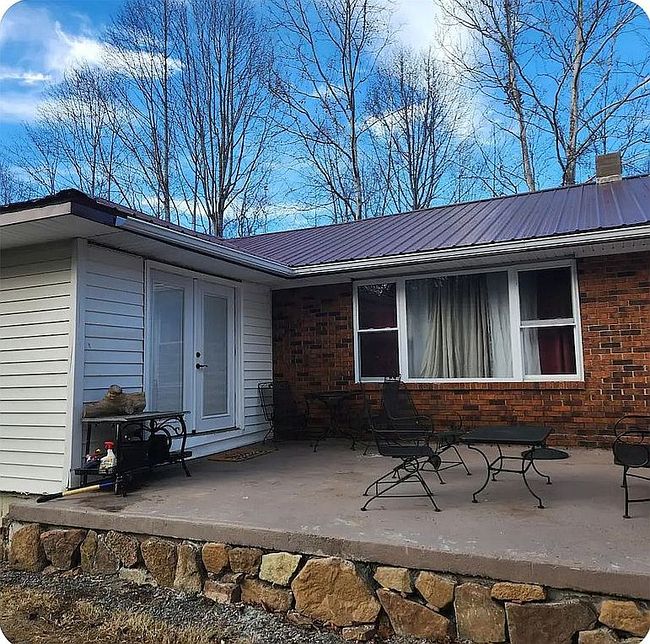 Image of 585 M L Thompson Dr