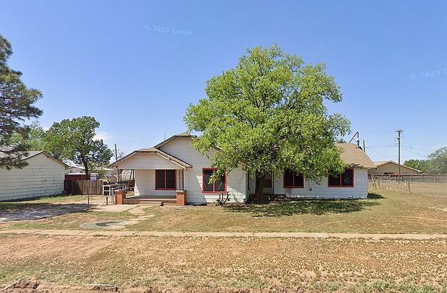 Photo of 221 N Emerald St