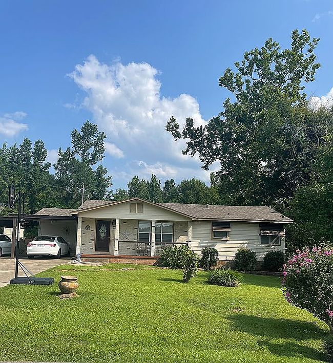 Photo of 108 Clark Ave, Hattiesburg, MS