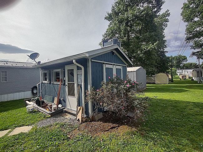 Photo of 94 Appomattox Dr, Martinsburg, WV