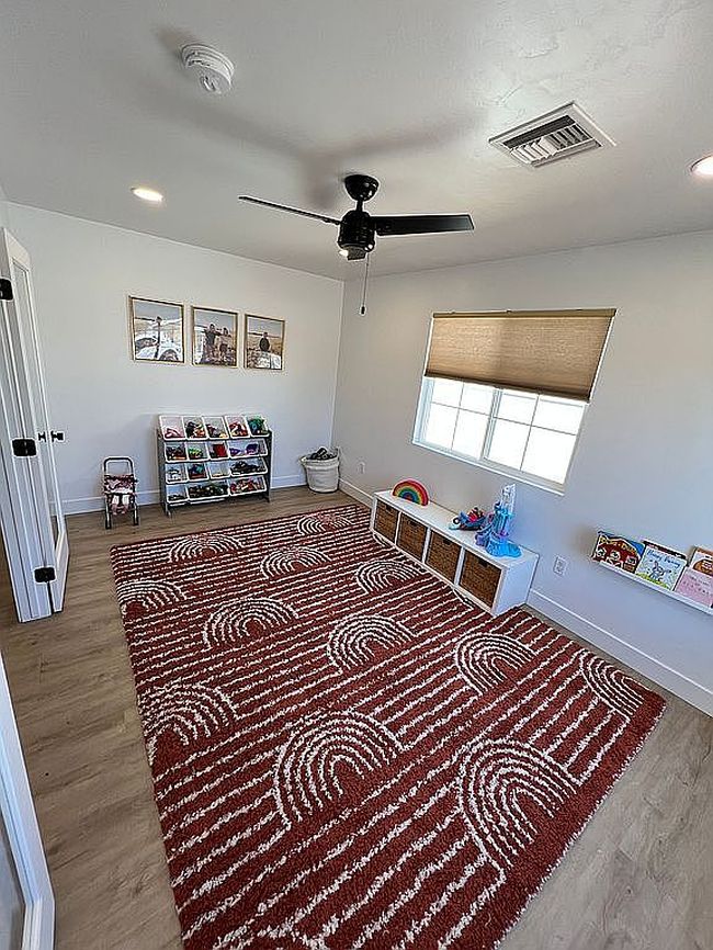 Photo of 1555 E Whirlwind Way, Safford, AZ