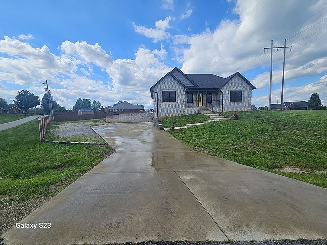 Image of 910 Sutherland Rd