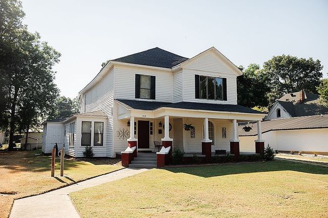 Photo of 212 S Fordyce St