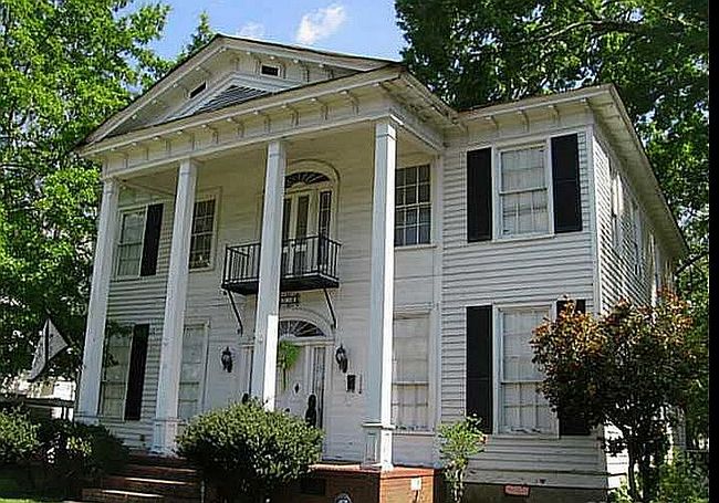 Photo of 110 Pinckney St, Chester, SC