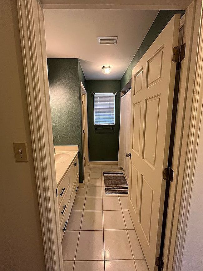 Photo of 3486 Colonnade Dr, Tallahassee, FL
