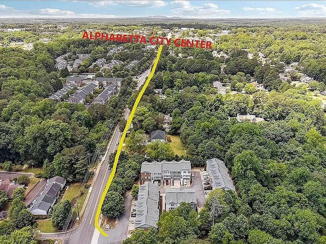 Photo of 204 Wade Creek Rd, Alpharetta, GA