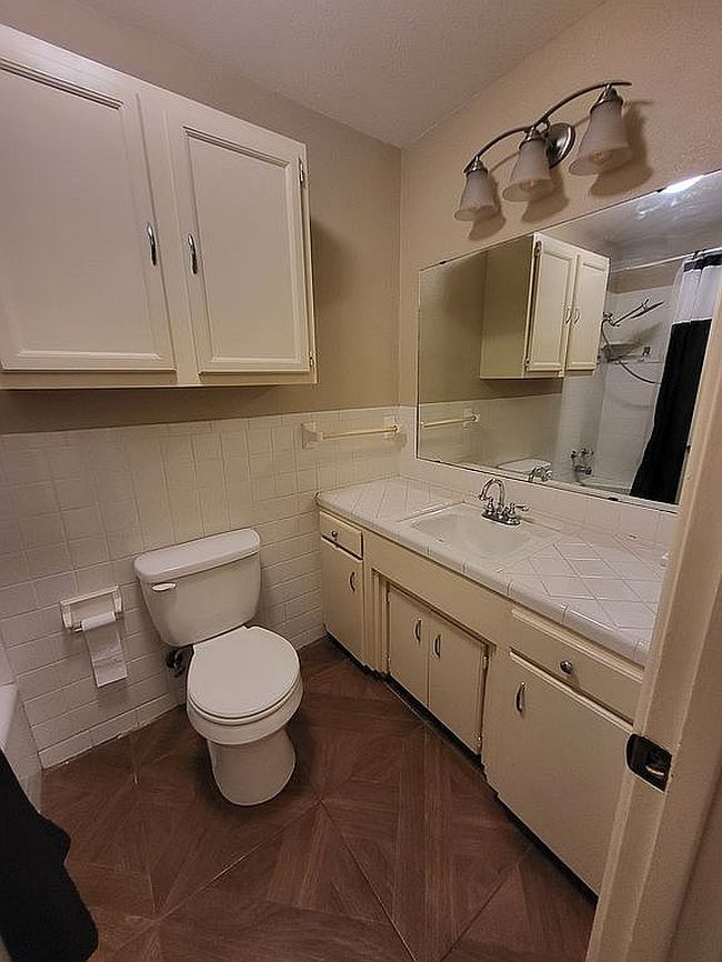 Photo of 600 Cypress St, Pittsburg, TX