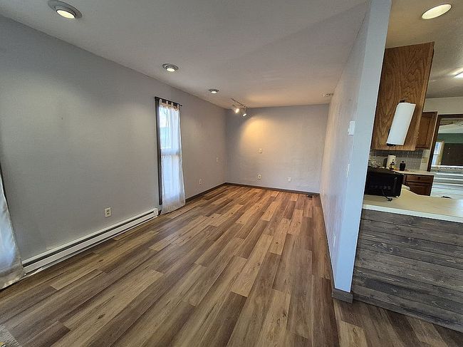 Photo of 101 W Larsen St, Rawlins, WY