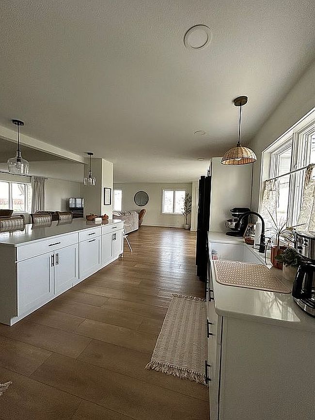 Image of 1552 250th St
