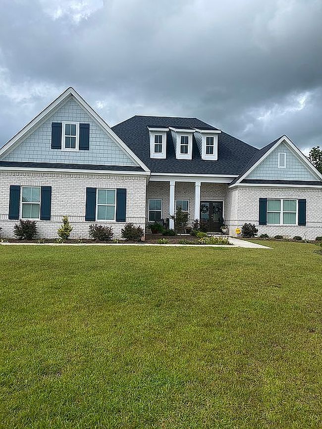 Photo of 704 Charleston Mills Dr, Midland City, AL