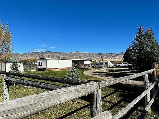 Image of 146 Bluebird Ln