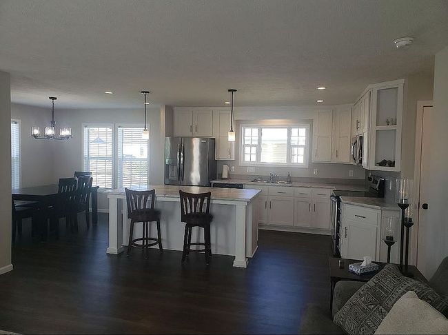 Image of 5225 Floral Wood Ln