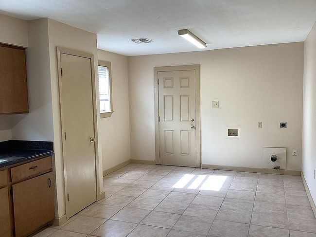 Image of 1123 Nunez St