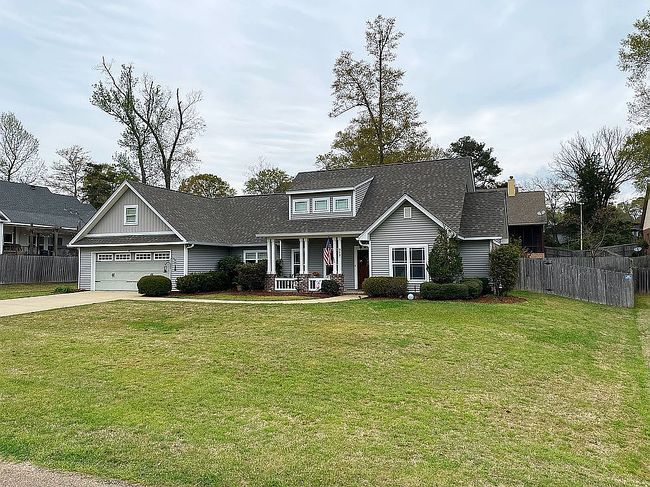 Image of 303 E Brandon Ct