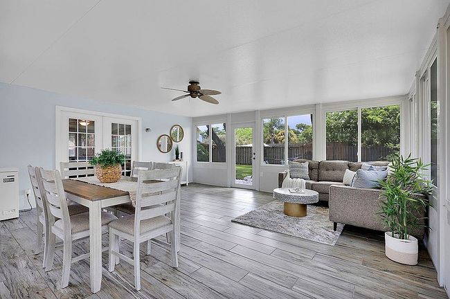 Additional photo 3 of property located at 582 Aquatic Dr