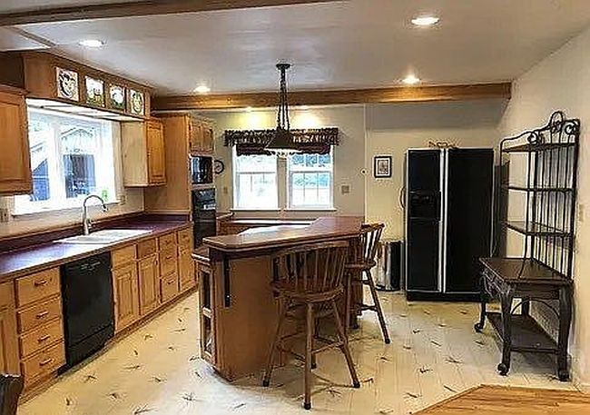 Preview of property located at 3088 Jakolof Bay Rd