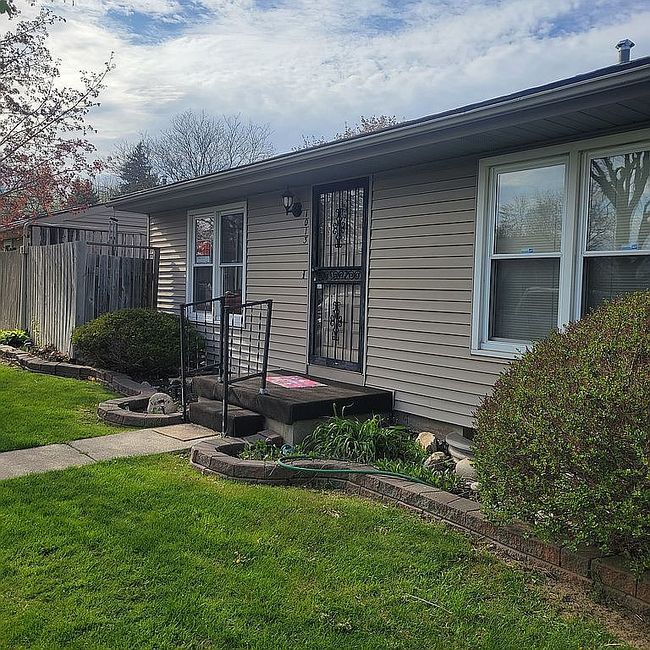 Image of 1013 S Dayton St