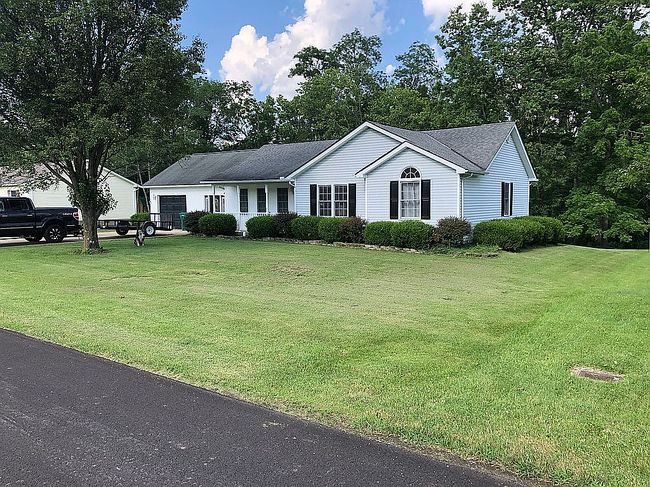 Image of 25 Douglas Ln