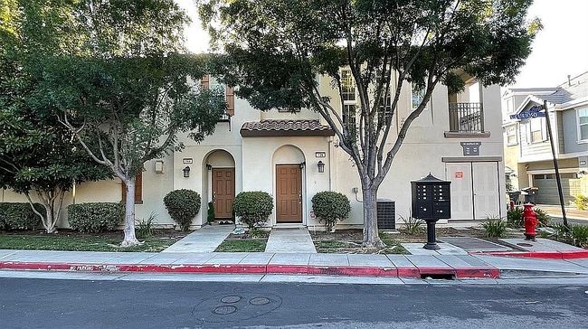 Photo of 136 W Saltillo Ln, Mountain House, CA