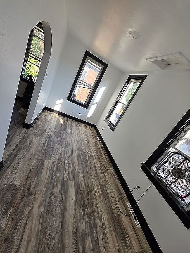 Photo of 308 9th St, Beaver Falls, PA