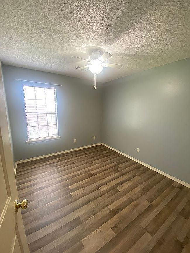 Photo of 908 N 20th St, Van Buren, AR