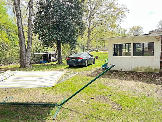 Image of 2005 Lakeside Dr