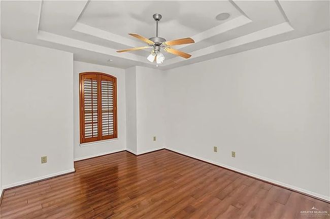 Additional photo 1 of property located at 4901 Walnut St