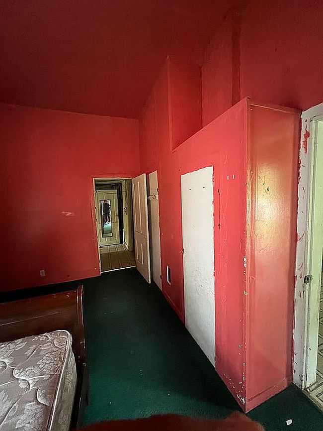 Preview of property located at 209 E Poplar St